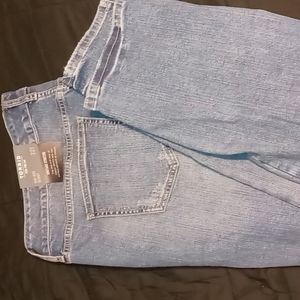 Torrid 22T distressed vintage stretch jeans